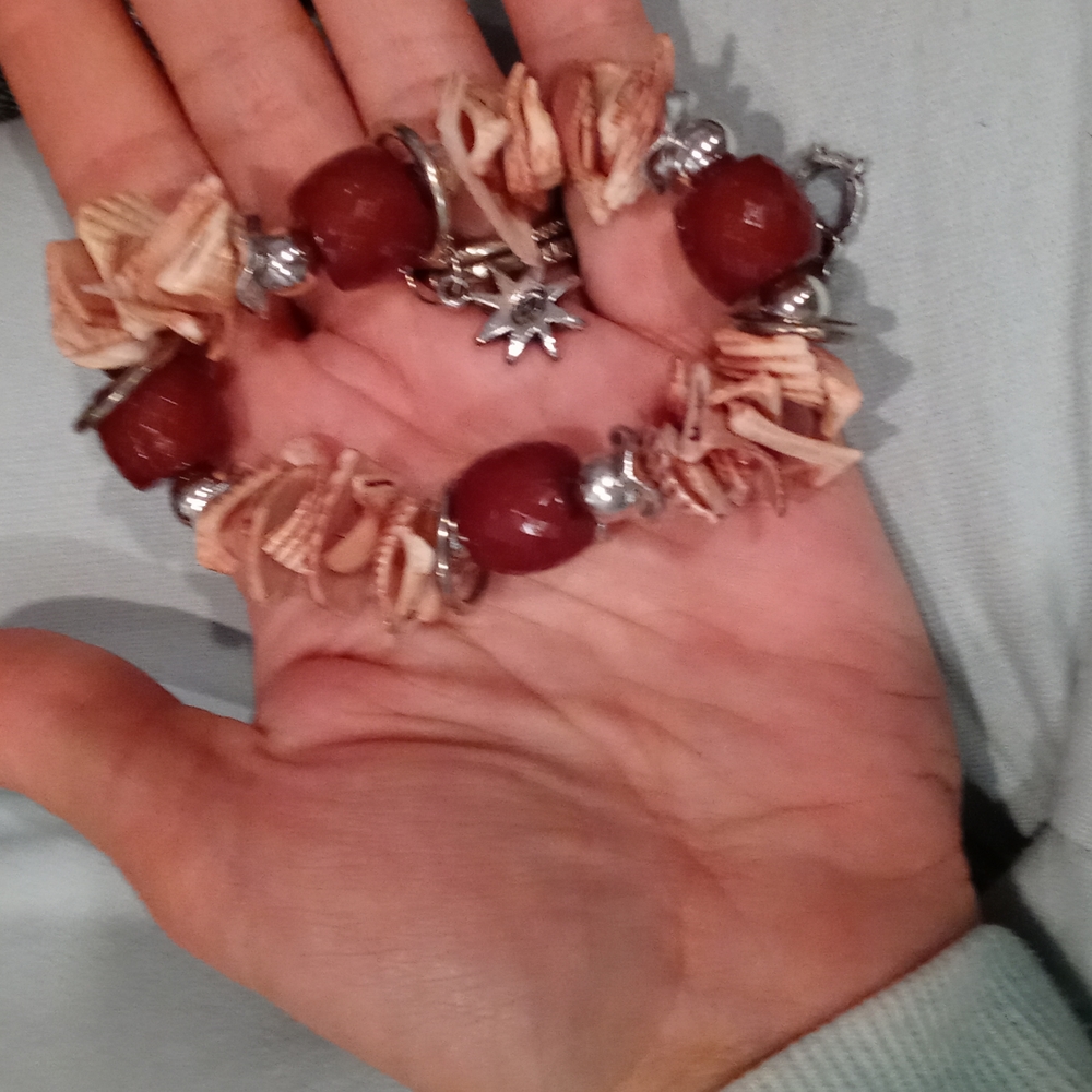 Braclet - Picture 1 of 2